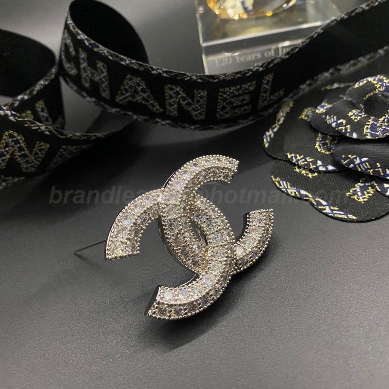 Chanel Brooch 283